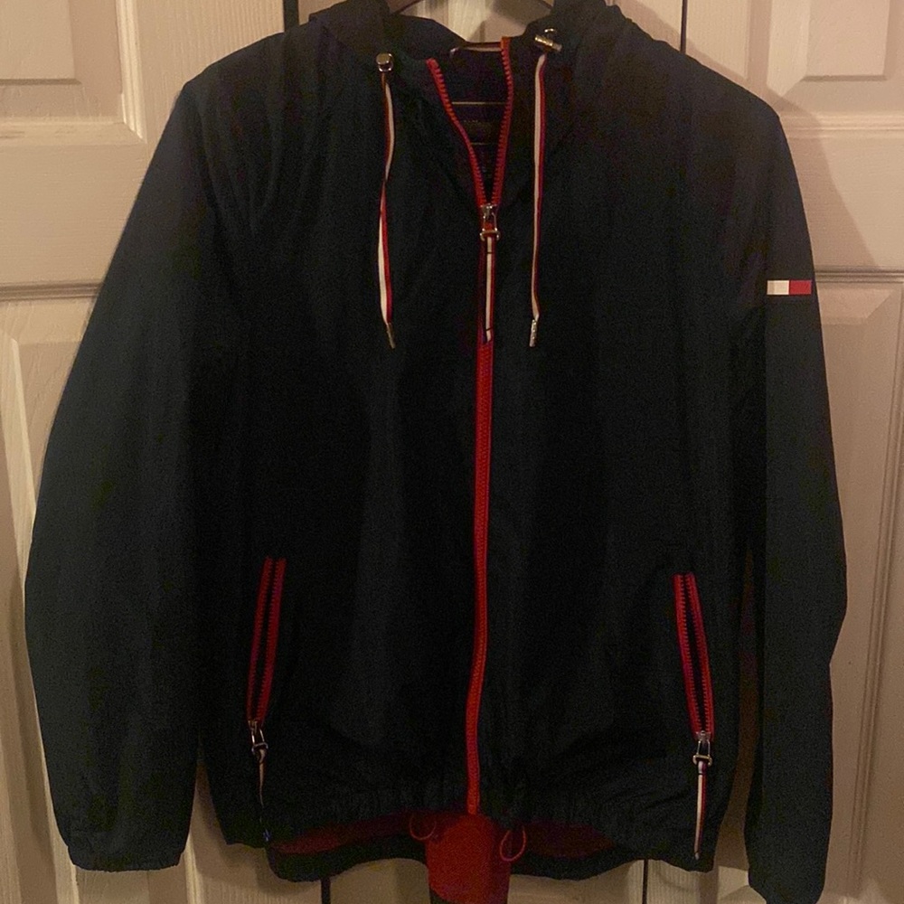Tommy Hilfiger rain jacket ☔️